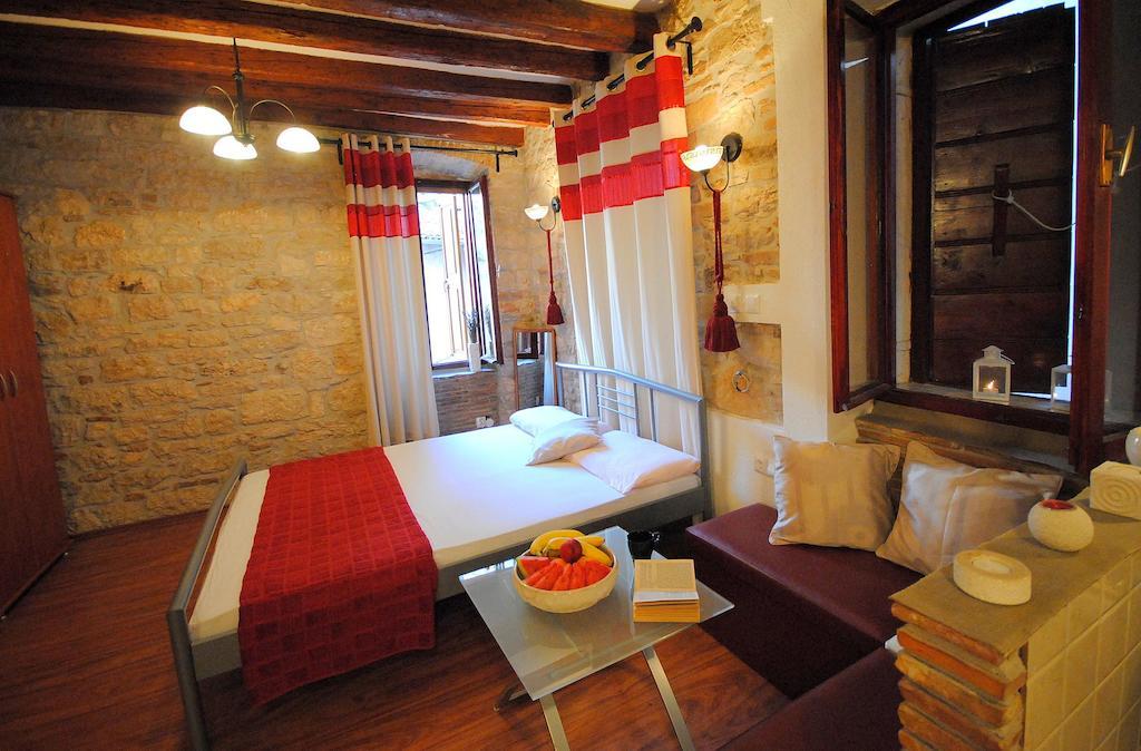 רוביני Guesthouse Ancient Stone חדר תמונה