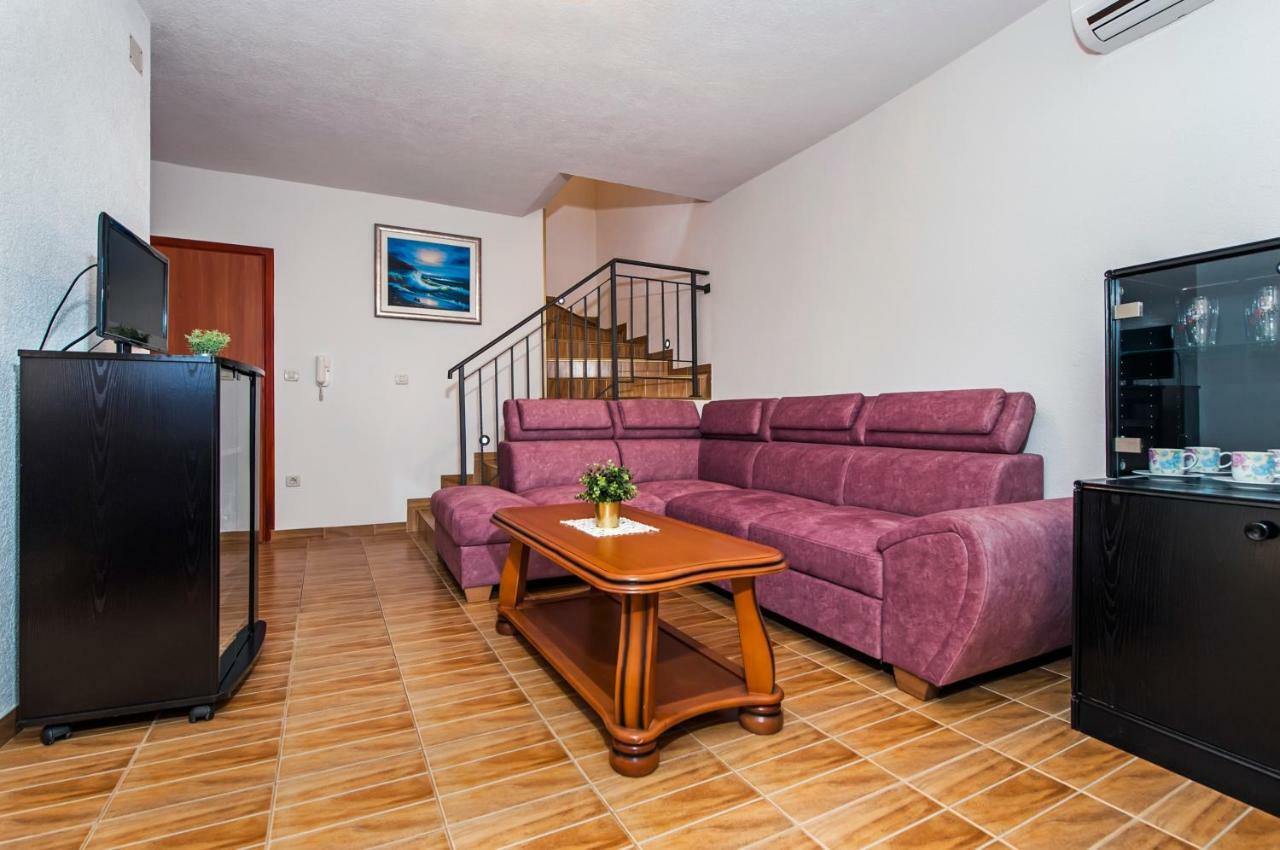 רוביני Guesthouse Ancient Stone מראה חיצוני תמונה
