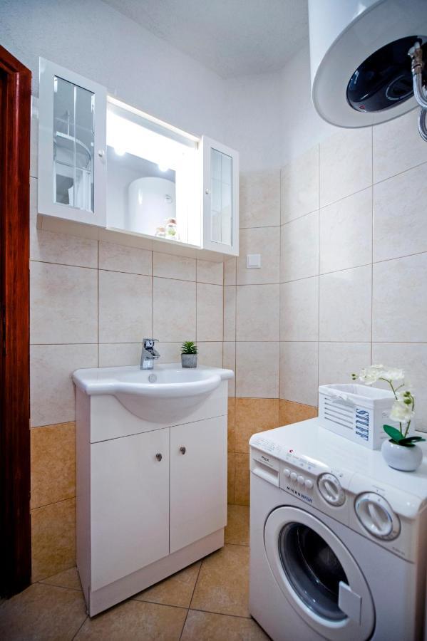 רוביני Guesthouse Ancient Stone מראה חיצוני תמונה